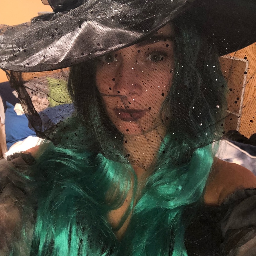 Meet your Posher, Samantha